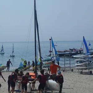 https://les-pieds-dans-l-eau.inbrittany.com